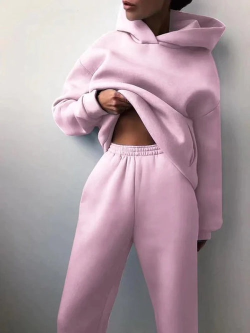 Stay Cozy and Chic This Winter with Our Oversized Two-Piece Tracksuit for Women - Sweatshirt & Trouser Set