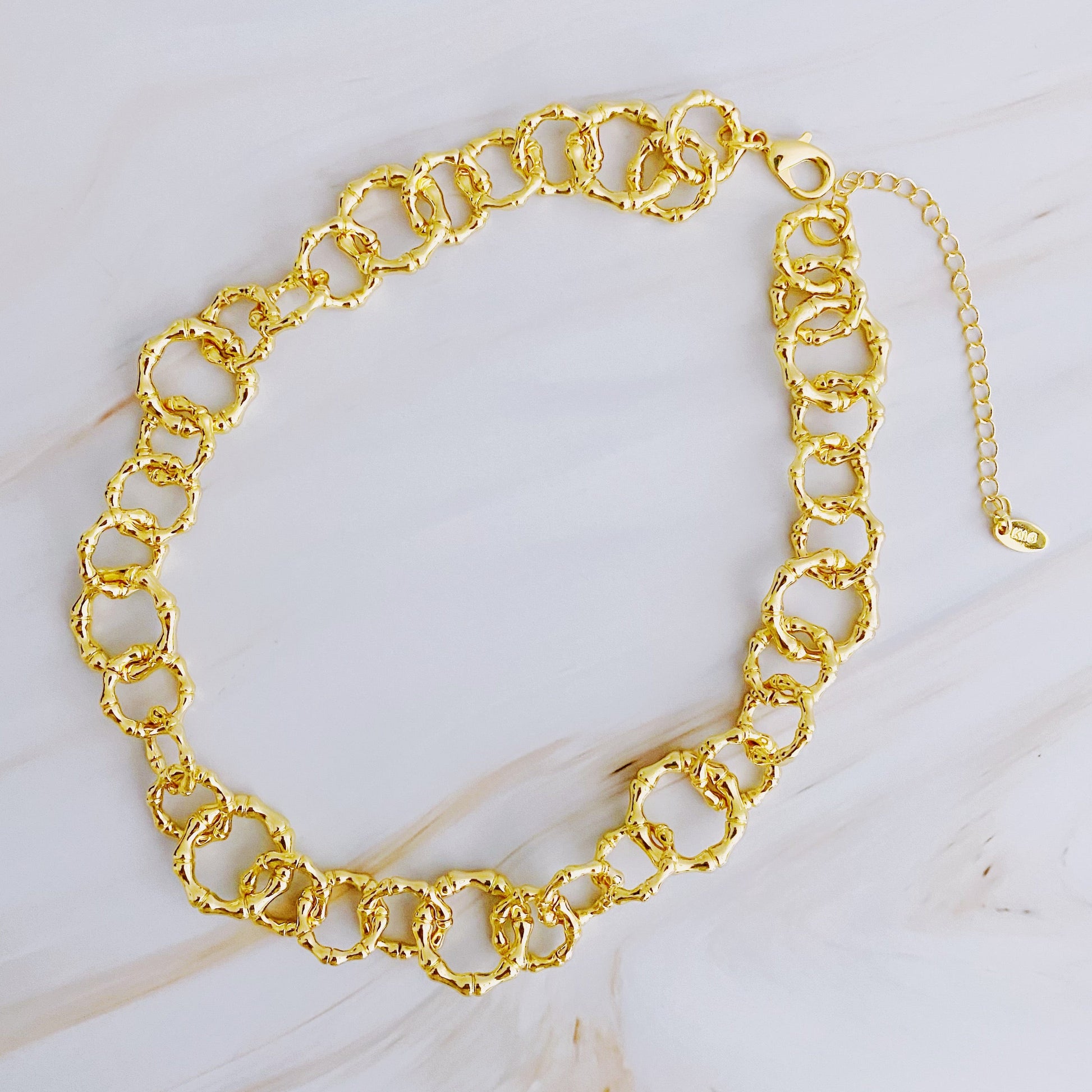 Linked Chain Necklace with Artistic Design