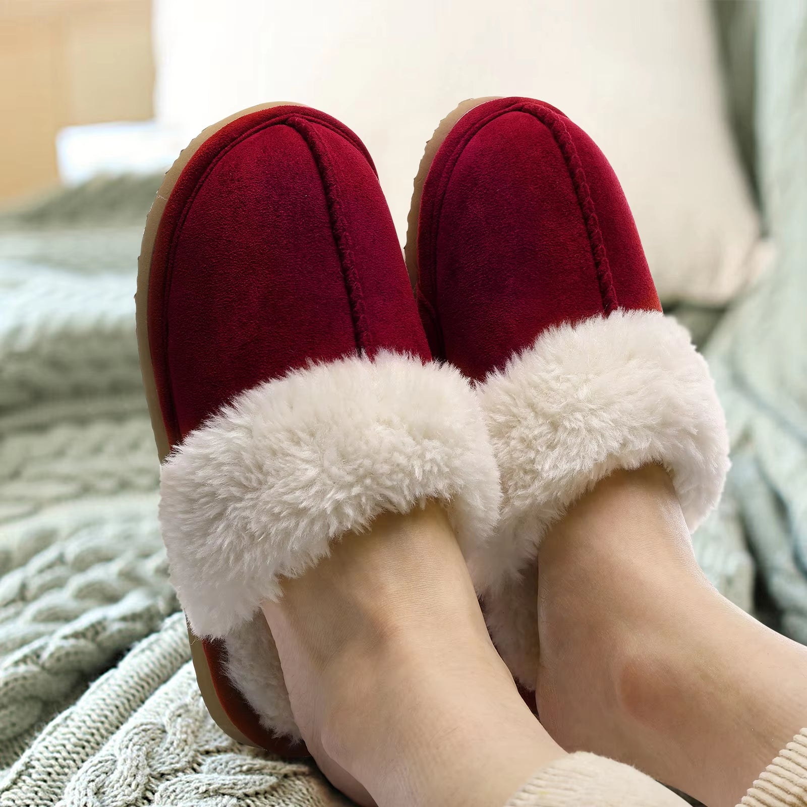 Luxurious Faux Fur Winter Slippers for Women - Comfy Indoor Plush House Shoes with Memory Foam and Anti-Slip Sole